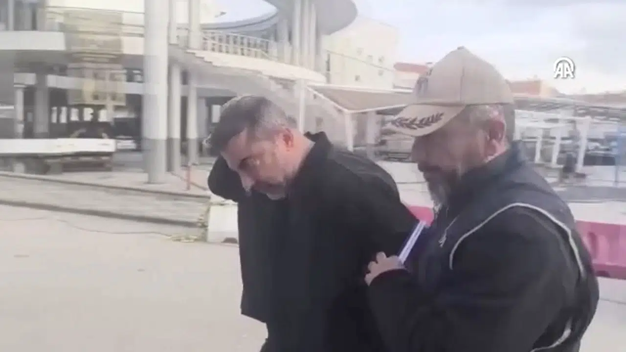 Yüzünü değiştirip kimliğini gizledi, 7 yıl sonra yakalandı