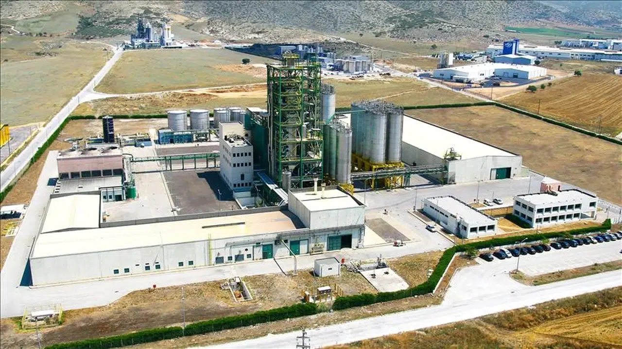 Türkiye'nin dev holdingi satıldı