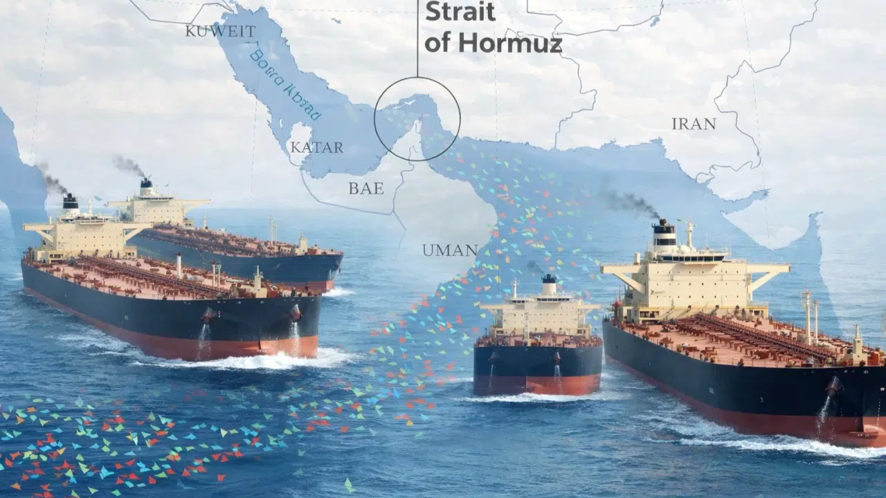 Hürmüz Boğazı’nda deniz trafiği yeniden hareketleniyor