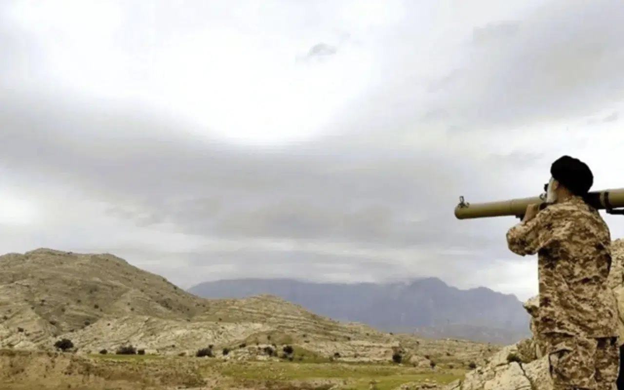 İran Valisi açıkladı: Ahvaz Havalimanı iki kez vuruldu