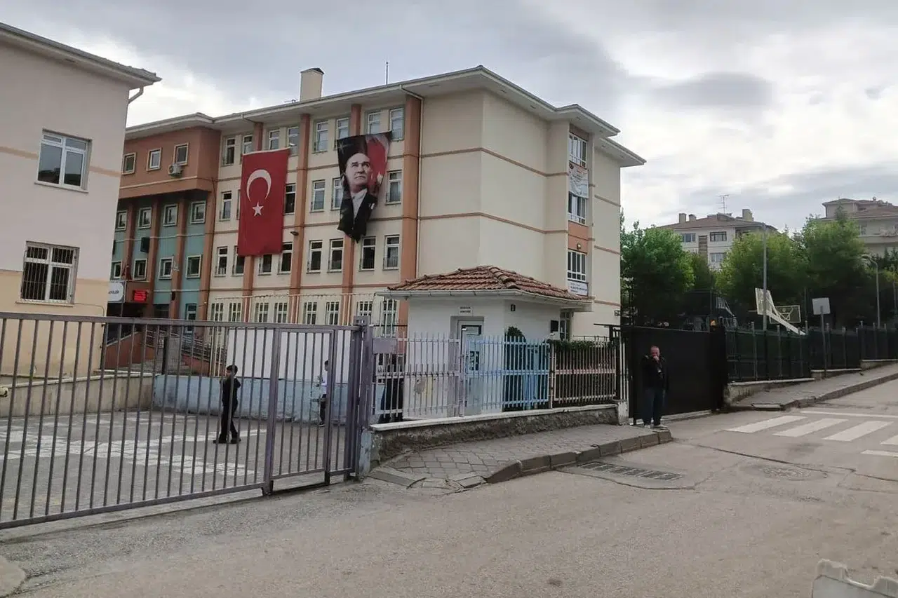 Okula silah getiren öğrenci sonrası güvenlik önlemleri artırıldı