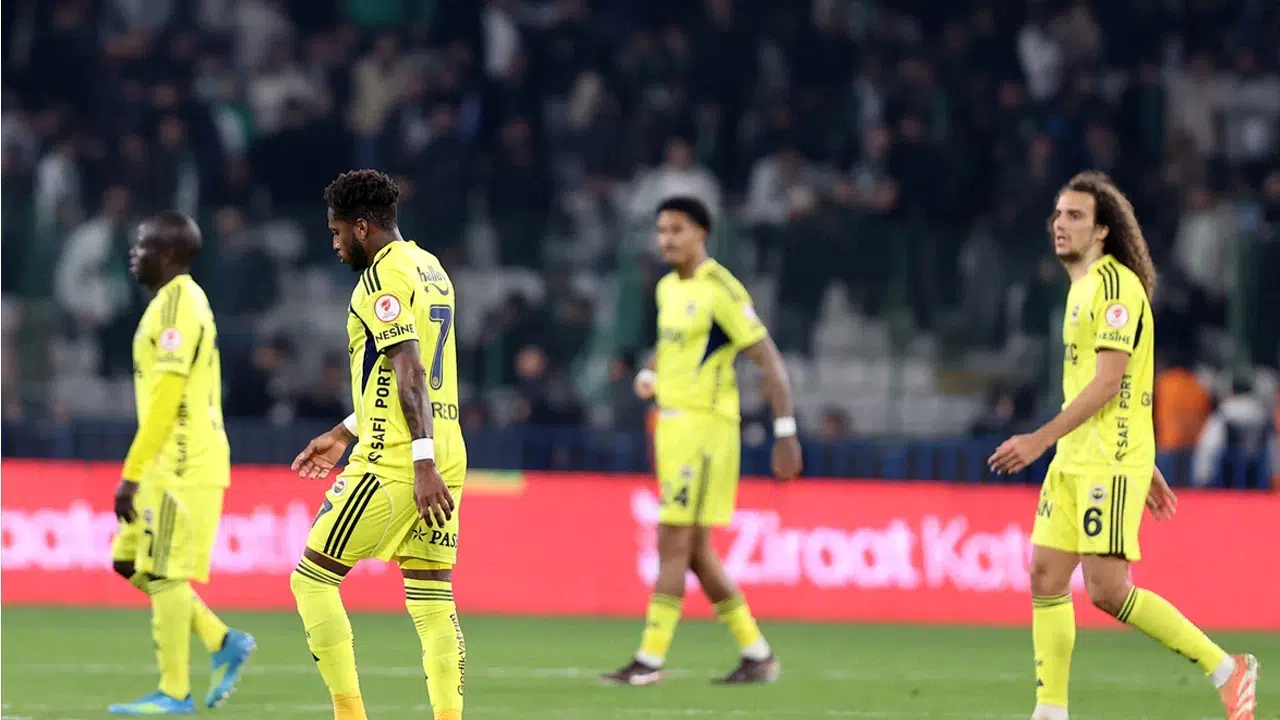 Fenerbahçe derbi hazırlıklarına başladı kritik maç öncesi tempo yükseldi