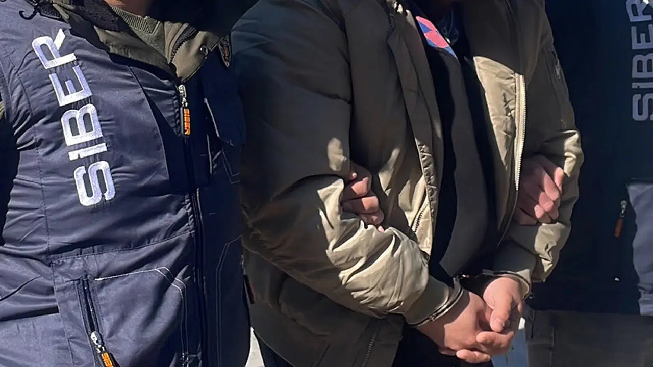 İstanbul merkezli yasa dışı bahis operasyonunda 11 şüpheli yakalandı