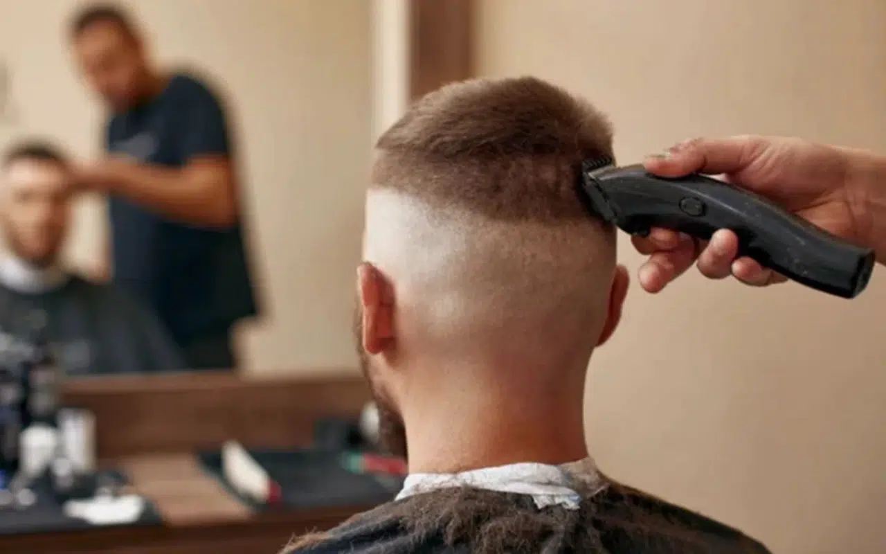 Okullarda taş kafa tıraşı yasaklandı! Yeni disiplin kuralları yürürlüğe girdi