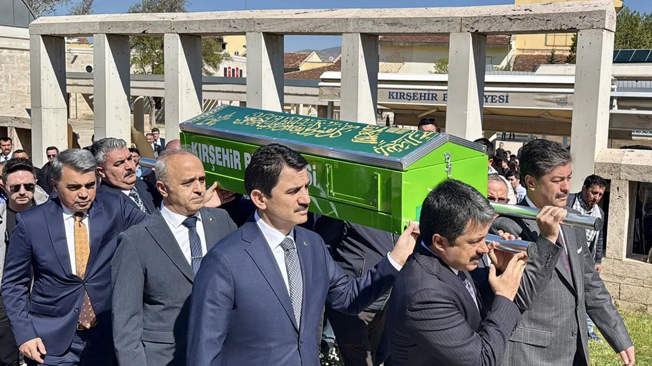 Kırşehir’de 25 yaşındaki genç hayatını kaybetti ailesi yasa boğuldu