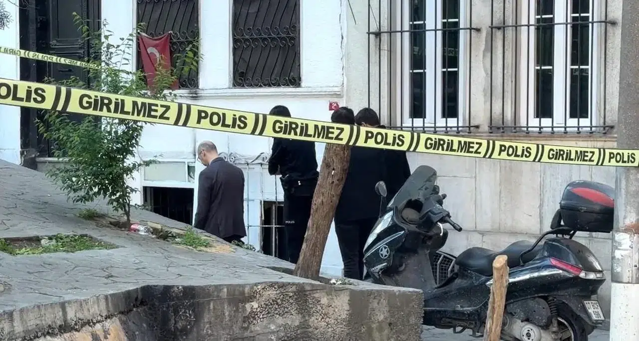 Beyoğlu'nda şüpheli ölüm: Apartman dairesinde ölü bulundu