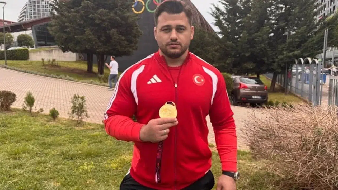 Rıza Kayaalp: “Kolay olmayanı yapmak biz Türklerin işidir”