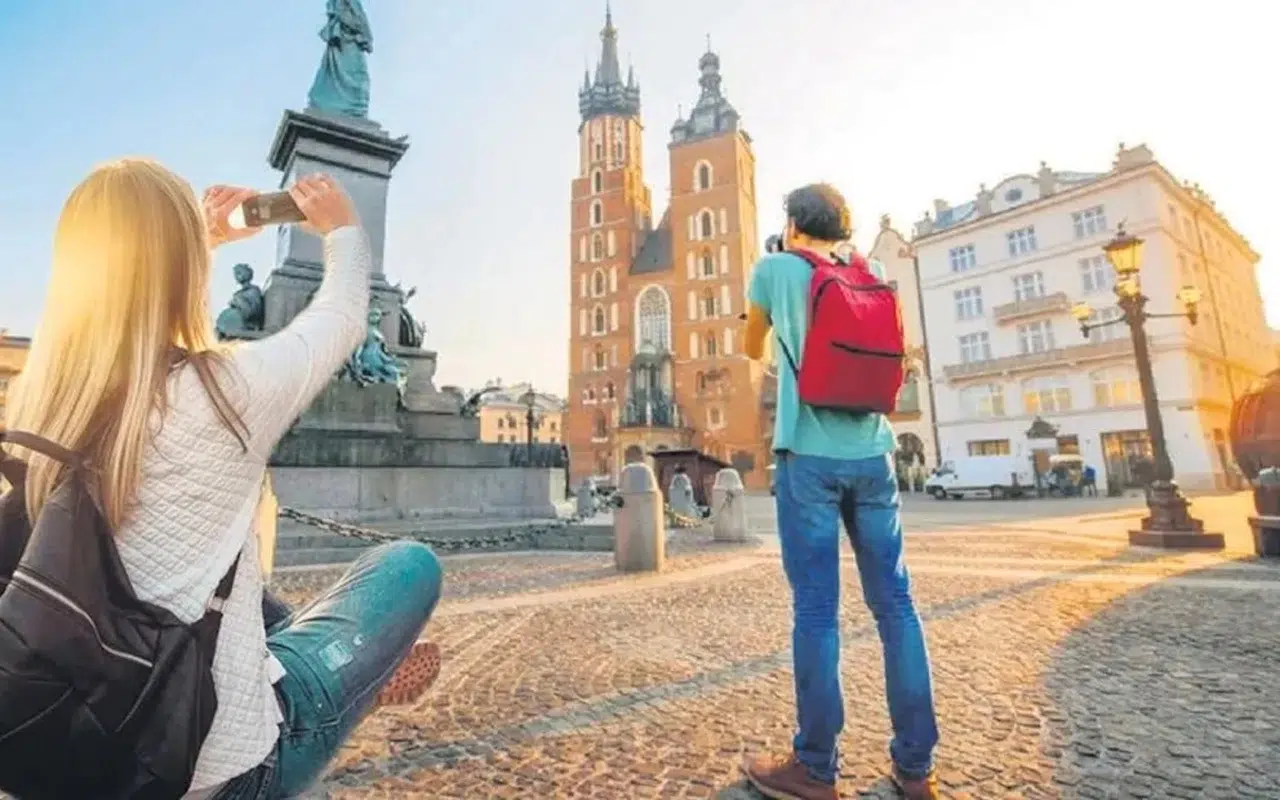 Gençlere ücretsiz Avrupa turu fırsatı Türkiye’den başvurular başladı