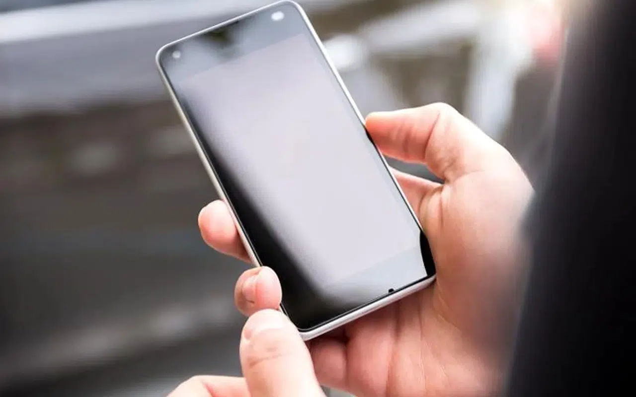 Telefonunuzda bu uygulamalar varsa hemen silin! Bilgileriniz çalınıyor