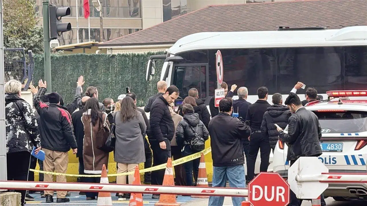 Bursa Büyükşehir Belediye Başkanı Mustafa Bozbey tutuklandı