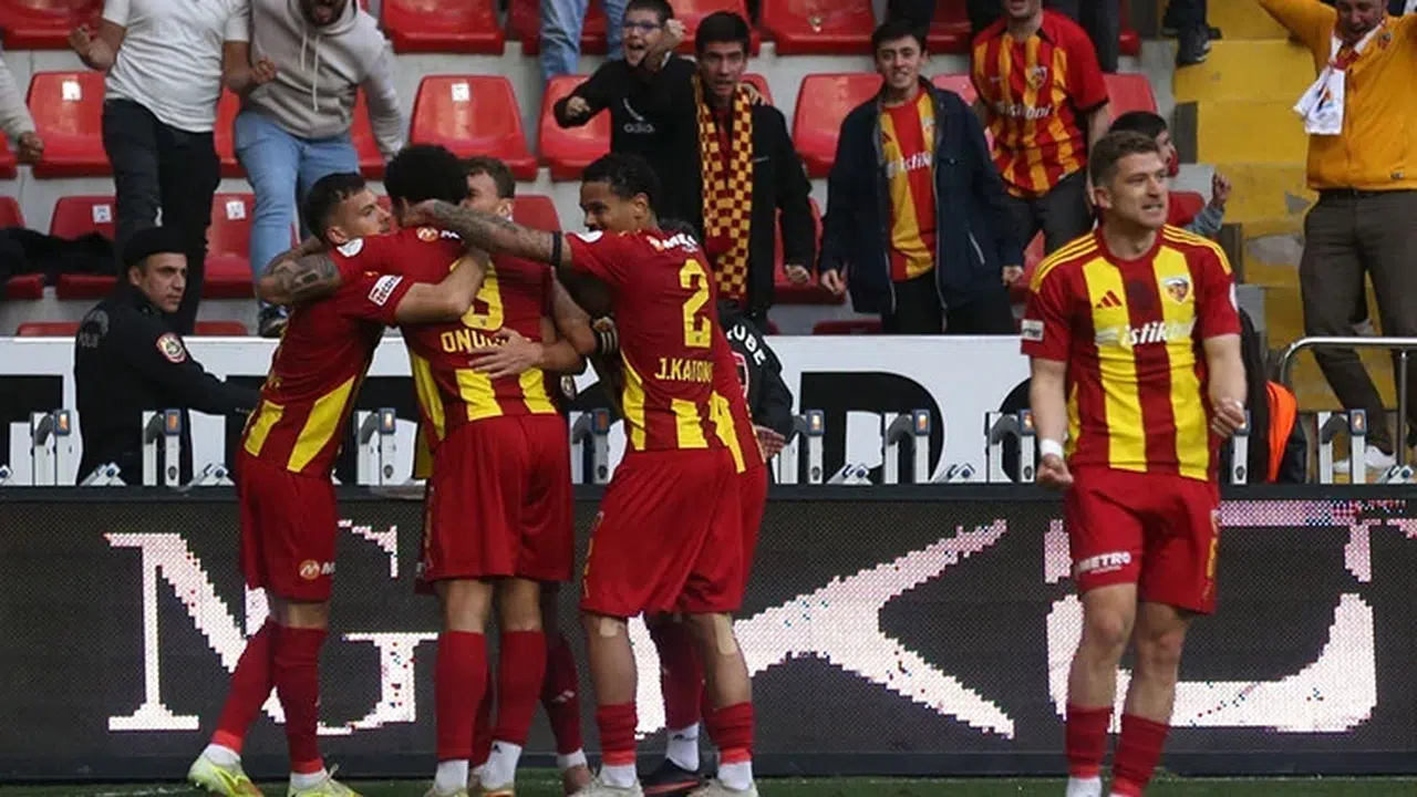 Kayserispor sahasında Rizespor’u 2-0 mağlup etti