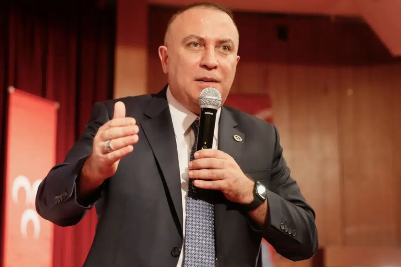 İzzet Ulvi Yönter X hesabını kapattı istifa sonrası dikkat çeken hamle