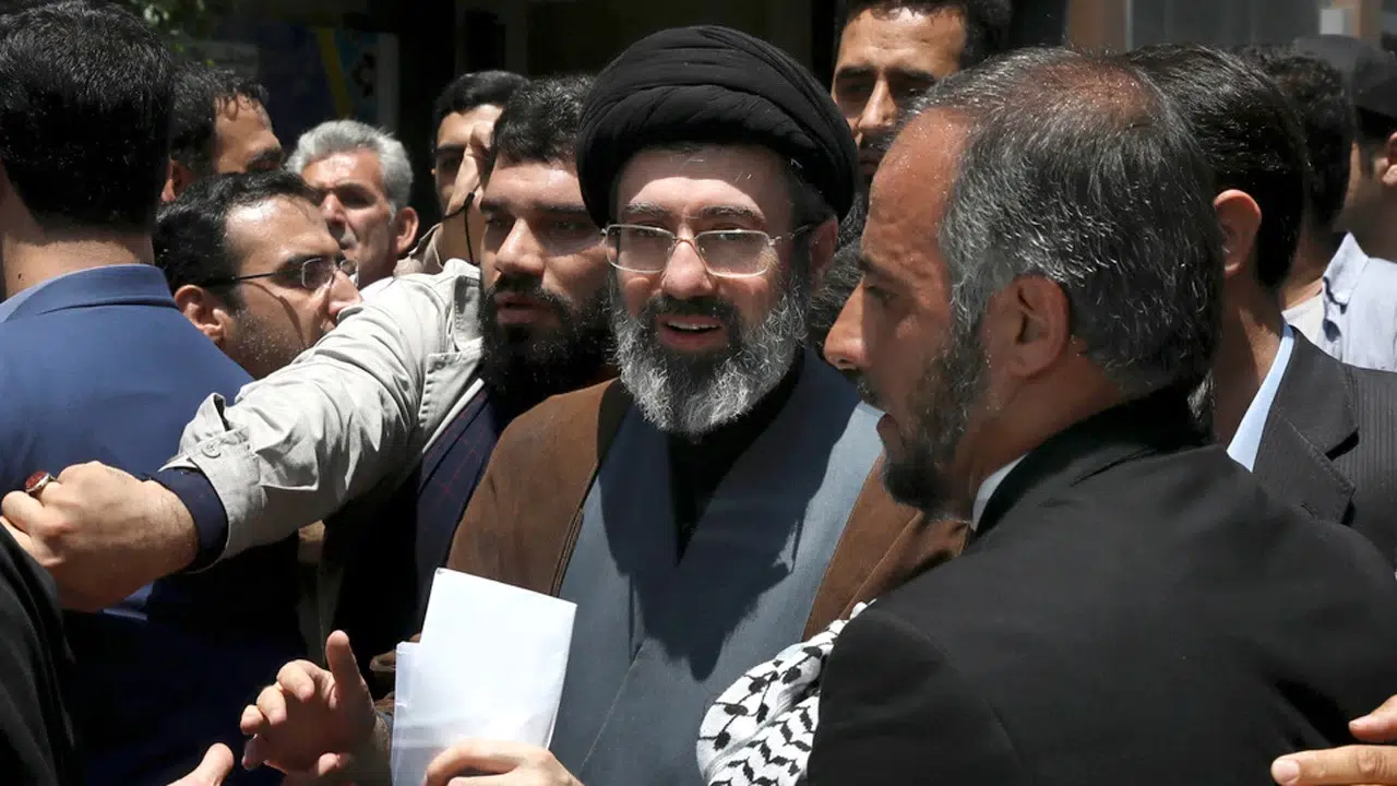 Hamaney’den ateşkes sonrası ilk mesaj: “Haklarımızdan vazgeçmeyeceğiz”