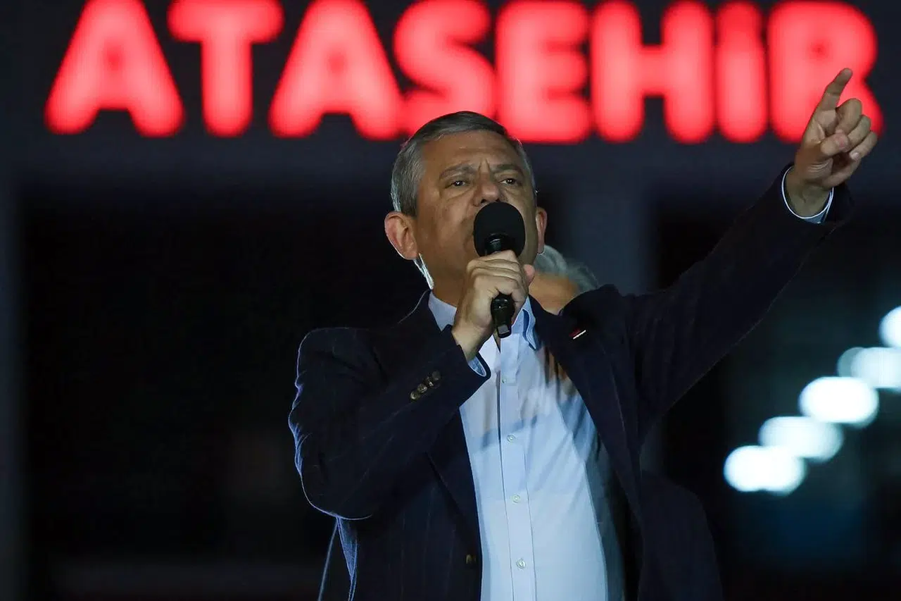 Özgür Özel'in dili sürçtü: "71 bin tane..."