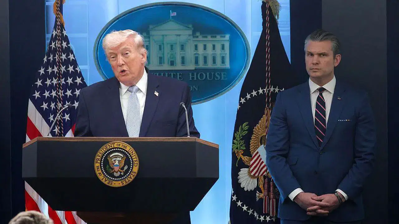 Trump'tan İran'ı sert sözlerle uyardı: “Tüm ülkeyi bir gecede harap edebiliriz"