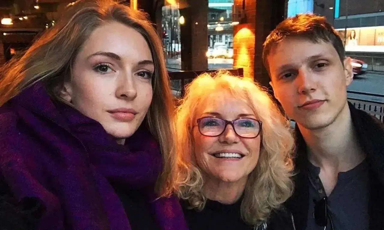 Dyon Kaan Allen kimdir, Yasemin Kay Allen ile kardeş mi?