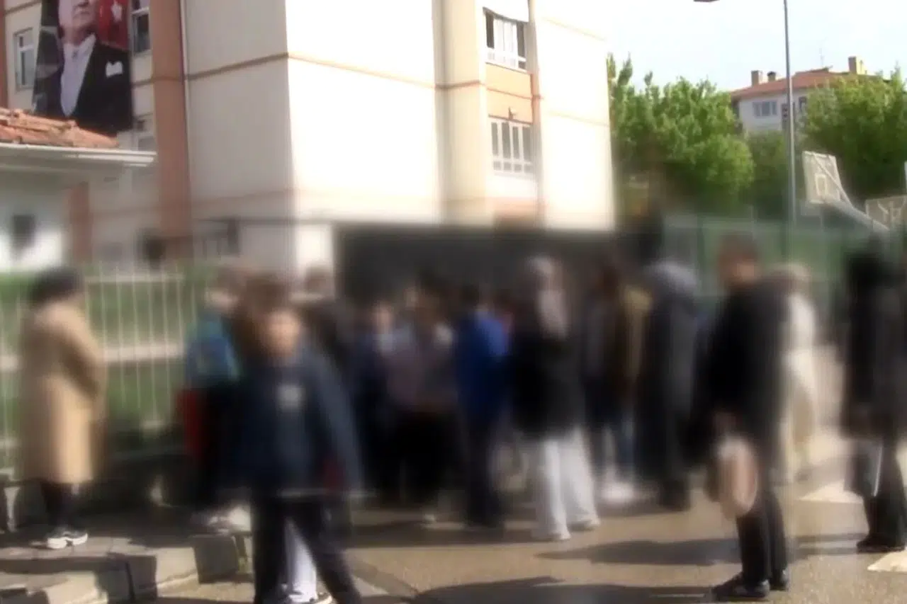 Ankara’da okulda silah bulunduran öğrenci gözaltına alındı