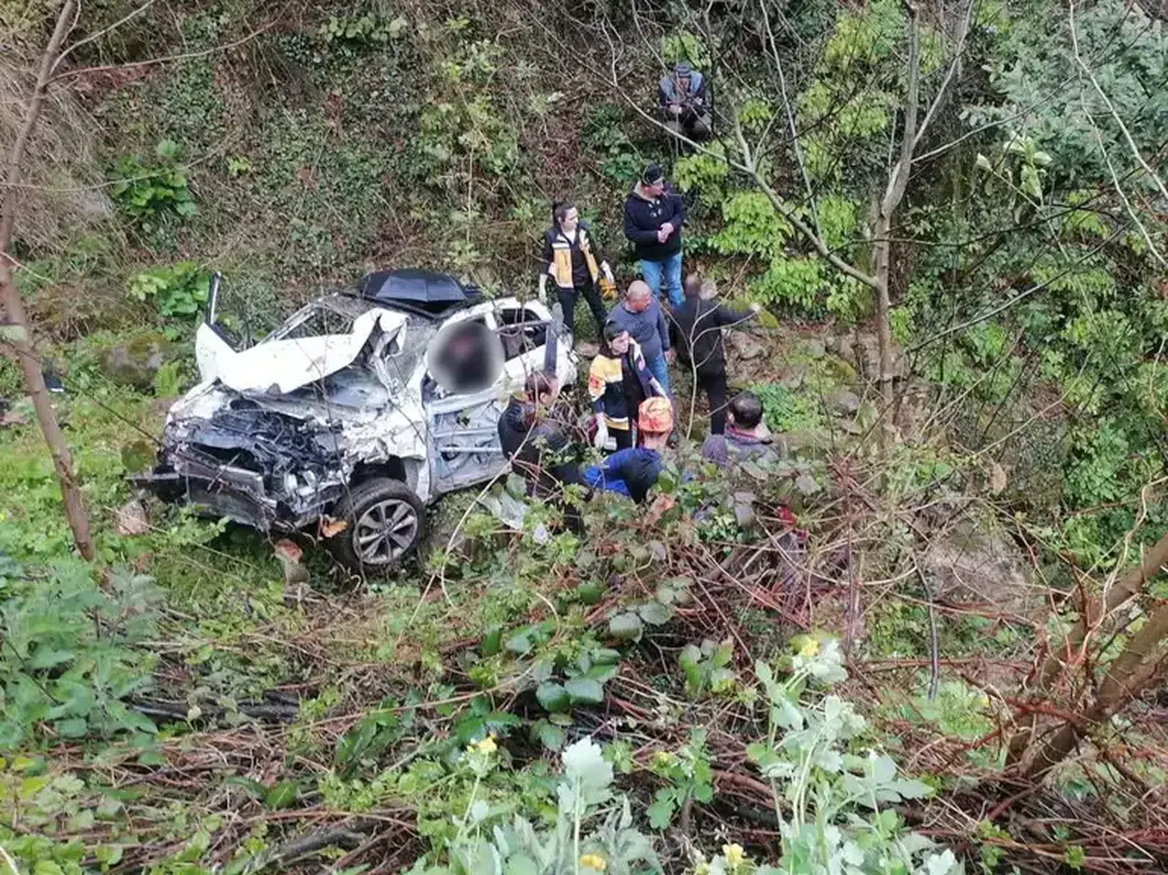 Ordu’da otomobil uçuruma düştü: Baba ve kızı hayatını kaybetti
