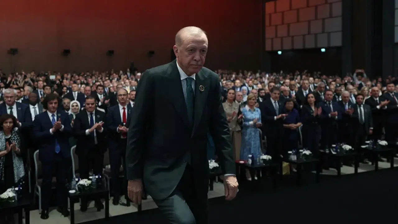 Alman basını Türk diplomasisini övdü: Almanya’nın etkisinin geride kaldığını yazdı