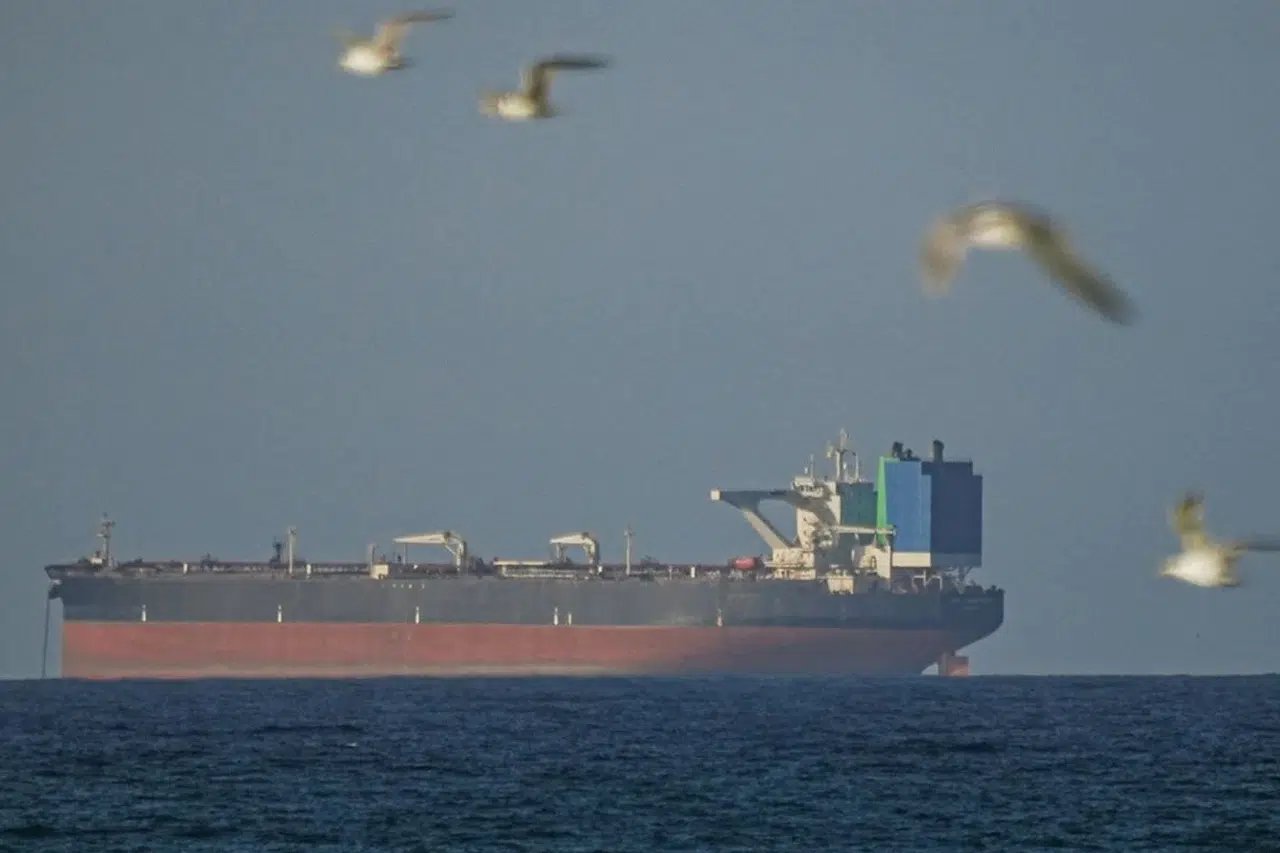 İran Hürmüz’de İsrail bağlantılı gemilere el koydu: Gerilim tırmanıyor