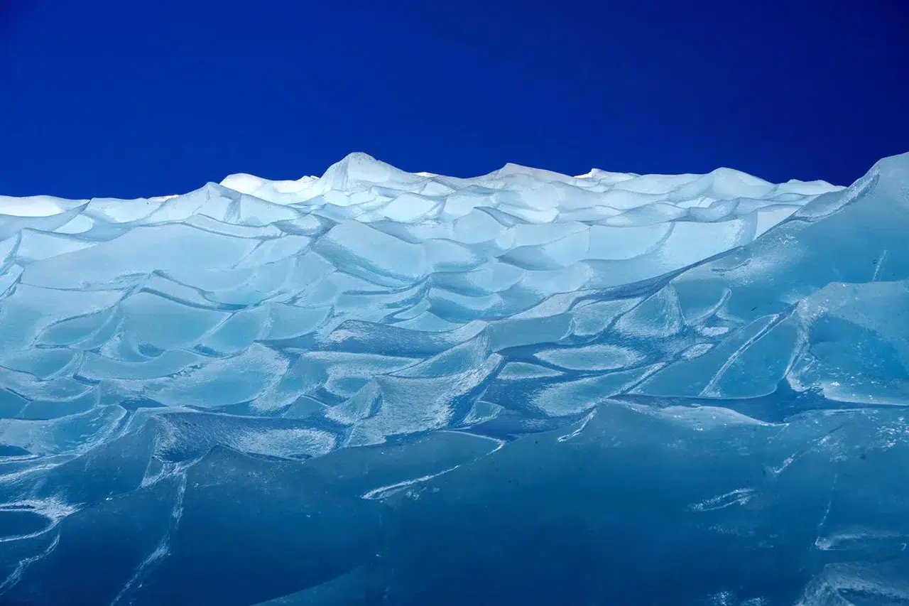 Buzul erimesinde rekor seviye: Deniz seviyesi yükseliyor