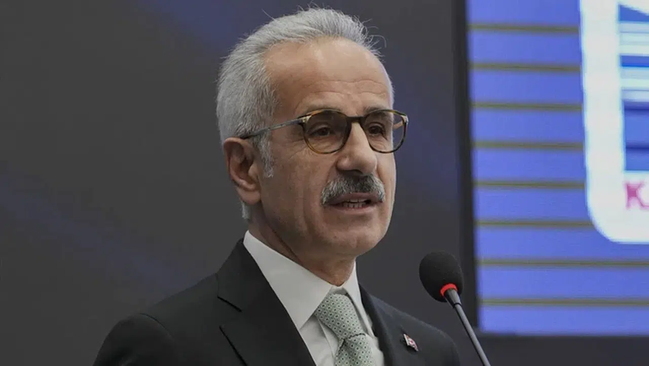 Bakan Uraloğlu'dan kritik açıklamalar: Hürmüz Boğazı'nda Türk bayraklı gemi yok!