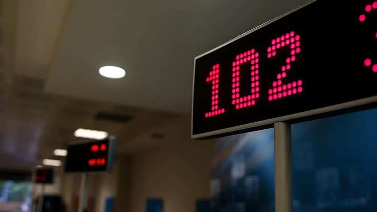 Bankaya bırakılan şüpheli çanta polisi alarma geçirdi