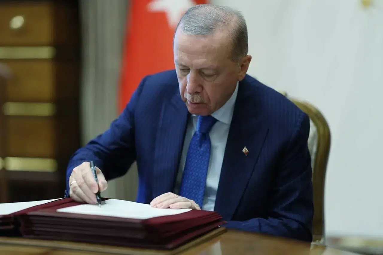 Erdoğan imzayı attı: Türkiye'den bir ülkeye daha vize muafiyeti