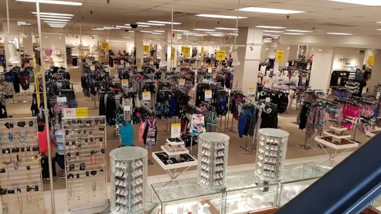 Ünlü mağaza zinciri dev şubesini kapatıyor