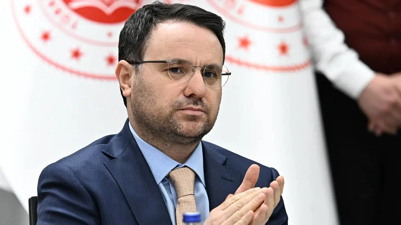 Adalet Bakanı Gürlek: "27 Nisan E-Muhtırası millet iradesine müdahaleydi"