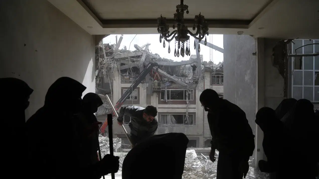 Trump’ın sivil altyapı tehdidi sonrası İranlı yetkiliden çarpıcı çağrı