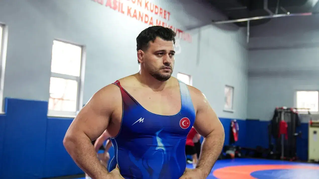 Rıza Kayaalp rekor kırdı: 13. kez Avrupa şampiyonu oldu