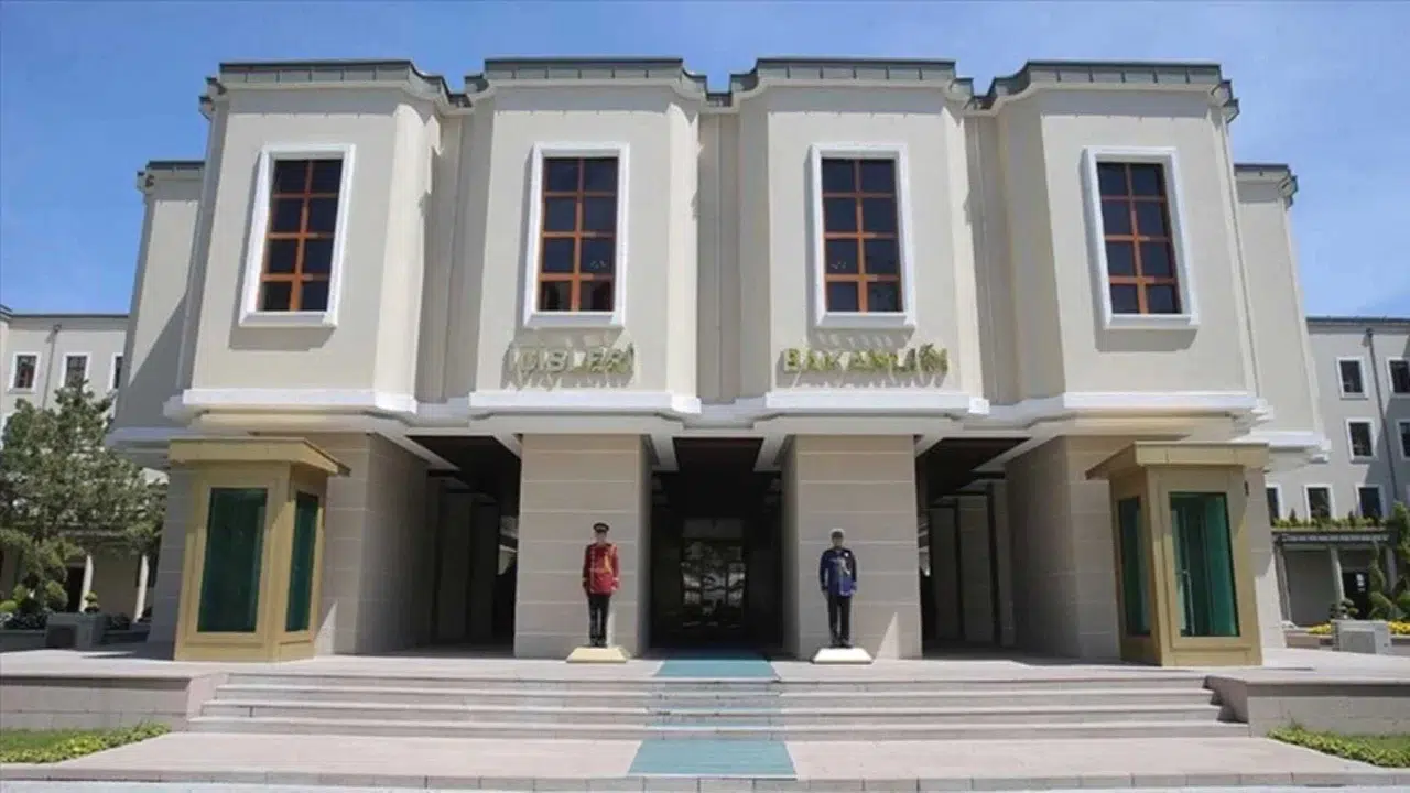 Okul saldırıları sonrası güvenlik önlemleri için kritik toplantı kararı alındı