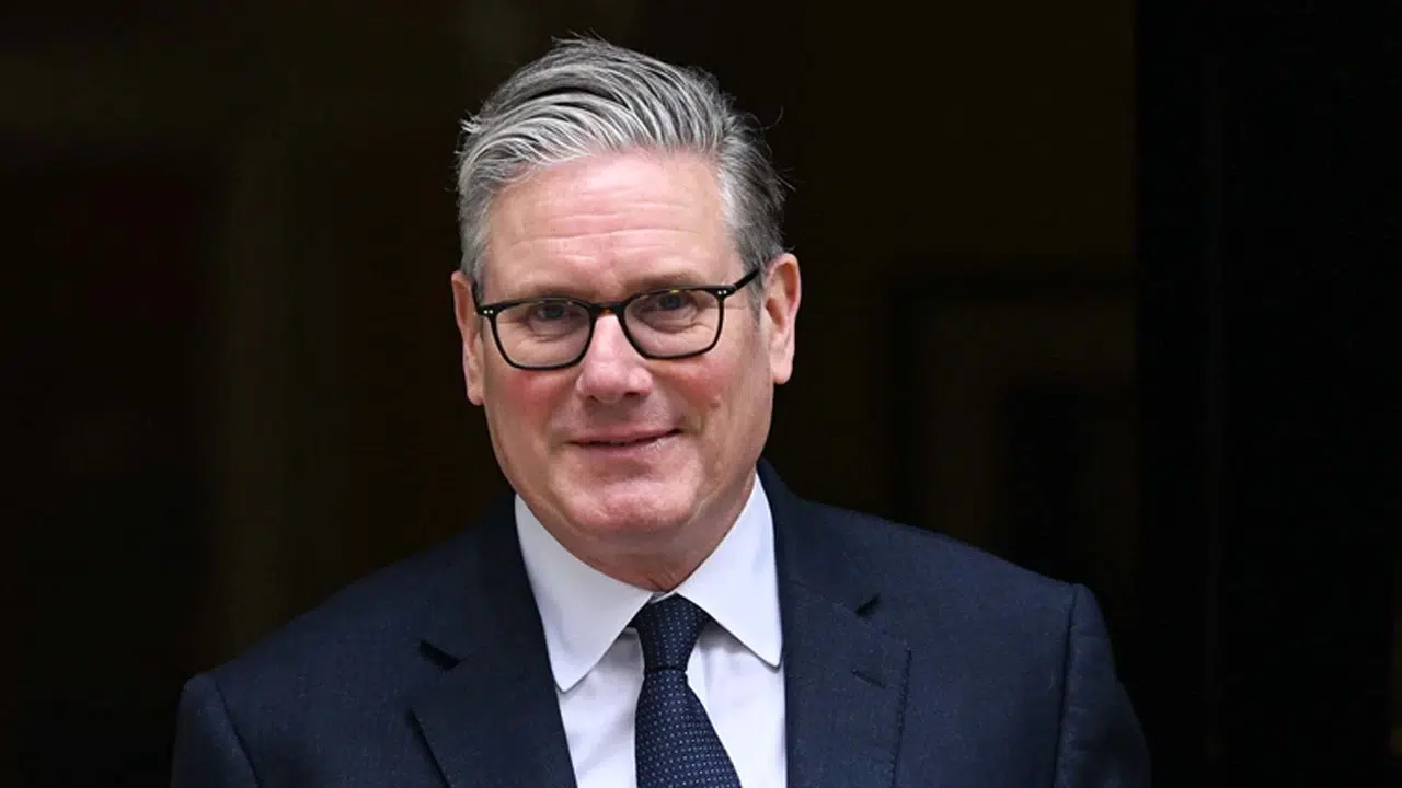 İngiltere Başbakanı Keir Starmer çocuklar için sosyal medya planını açıkladı