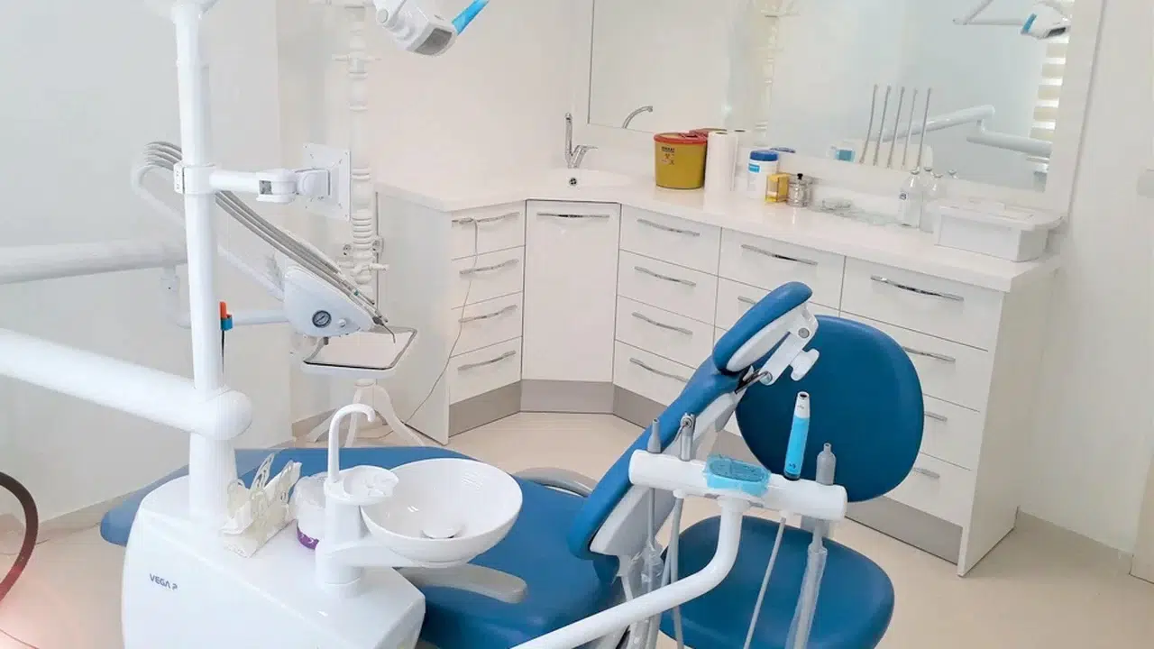 Adana’da diş hekimi kayıtları inceledi: 26 yıllık çalışan öyle şeyler yapmış ki..