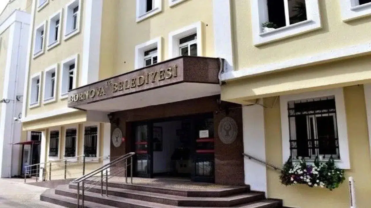 Bornova belediyesi hangi partide, meclis üyesi dağılımı nasıl?