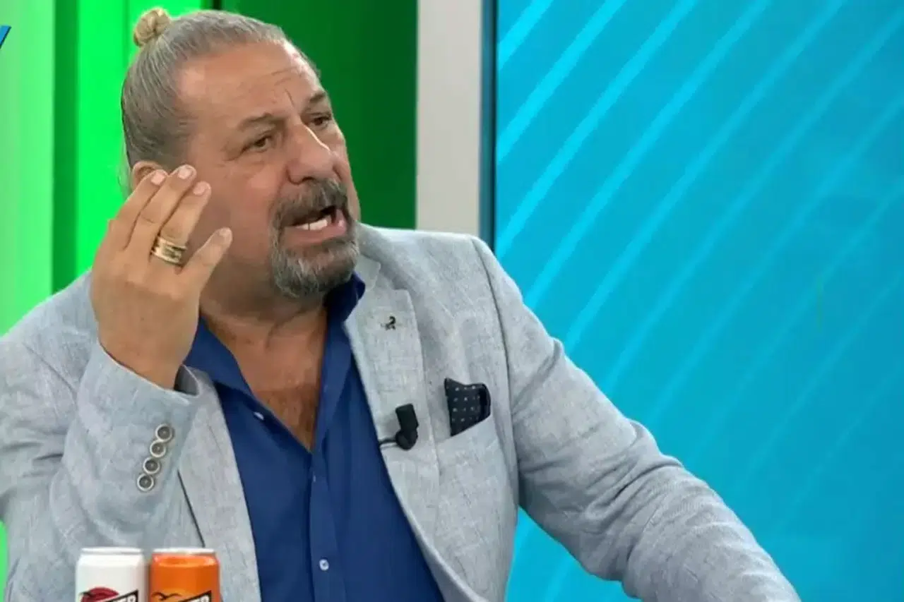 Erman Toroğlu'ndan milli futbolcuya sert sözler: "Sen nasil adamsın, o hareketleri yapamazsın"