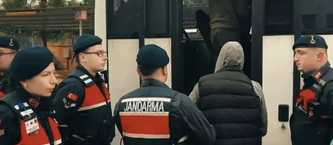 18 ilde yasa dışı bahis ve dolandırıcılık operasyonu: 56 kişi tutuklandı