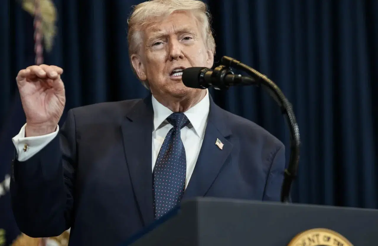 Beyaz Saray’dan resmi açıklama geldi: Trump hastaneye mi kaldırıldı?