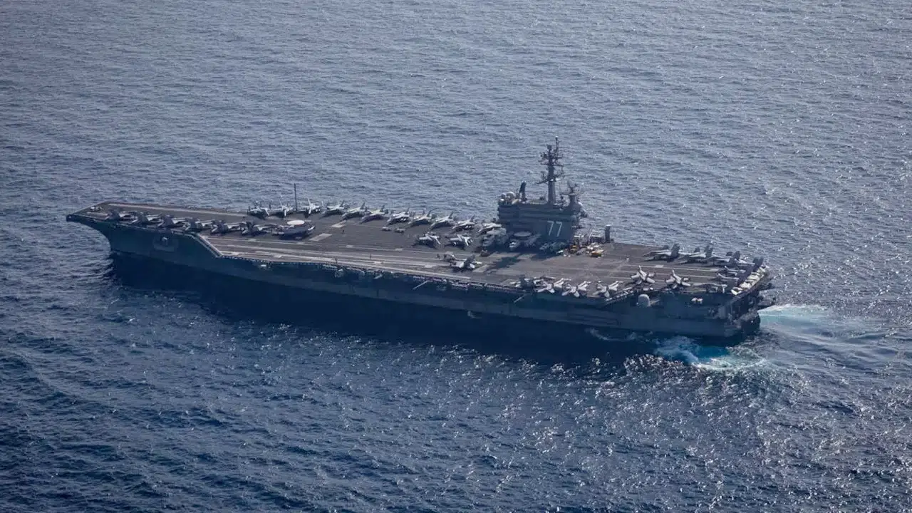 ABD uçak gemisi iddiası gündemde, rota değişikliği tartışma yarattı