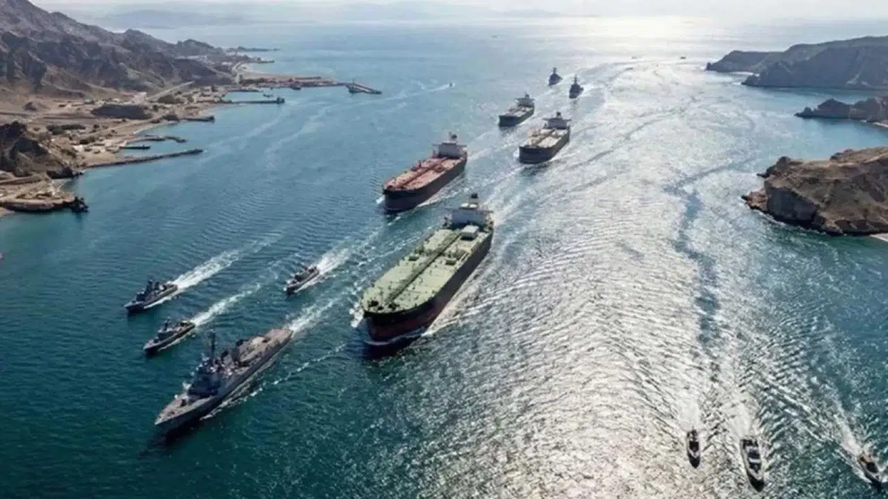 Hürmüz Boğazı’nda abluka genişliyor: 27 gemi geri çevrildi