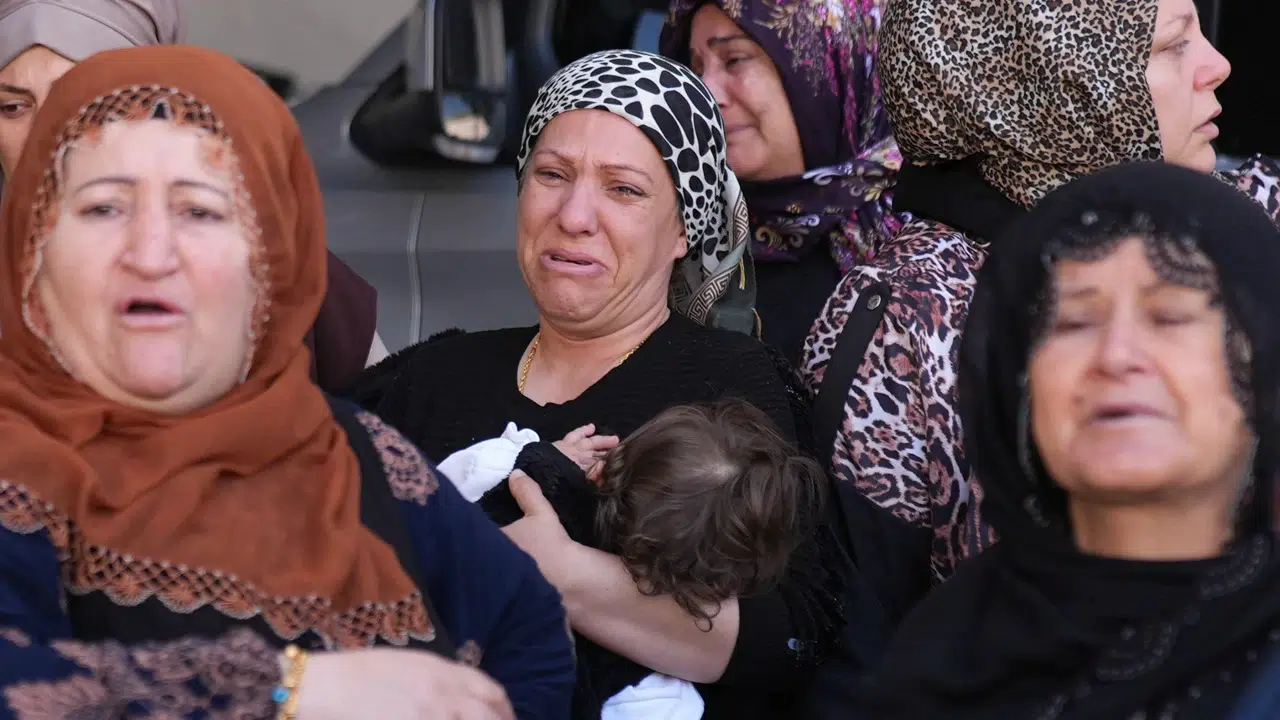 İzmir’de burun estetiği sonrası hayatını kaybeden gençle ilgili inceleme başlatıldı