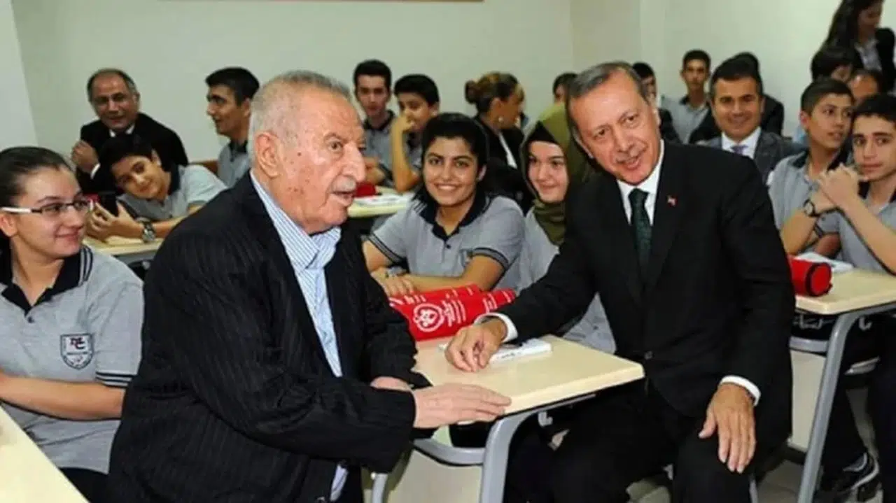 Türk sanayinin duayen ismi yaşamını yitirdi