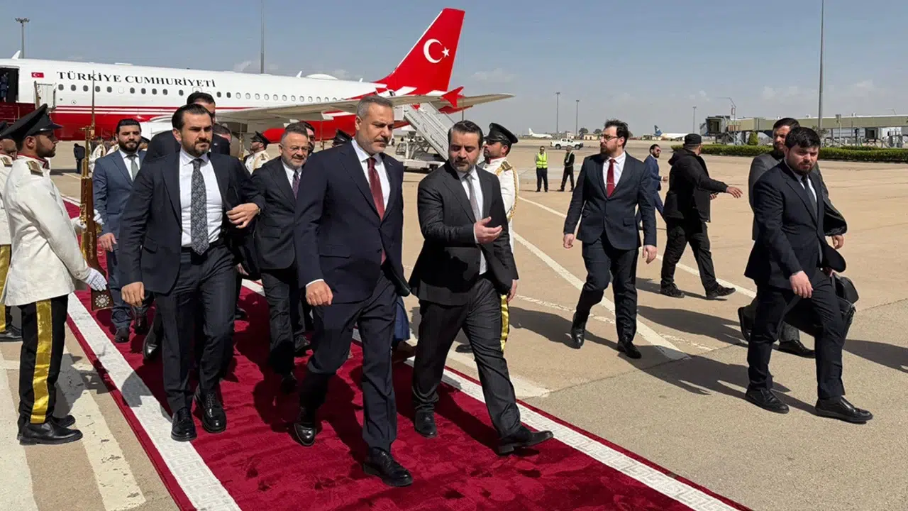 Bakan Hakan Fidan Suriye’de: Zelenskiy ve Şara ile görüşecek