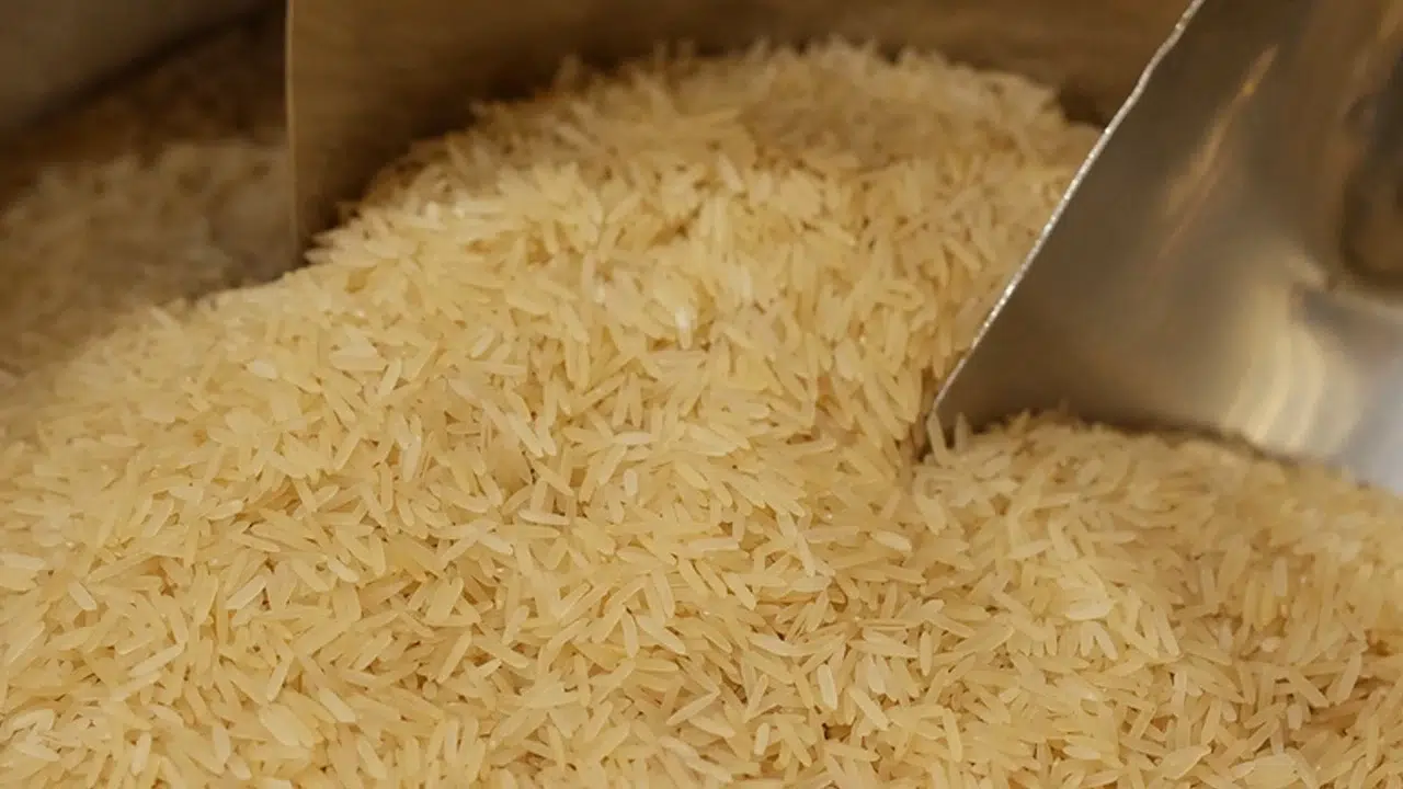 Market rafında skandal görüntü: Pirinçteki manzara sonrası cezai işlem