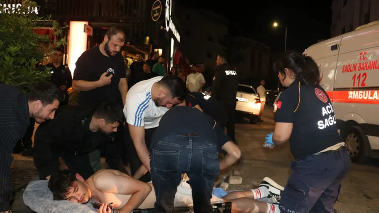 Kutlamada kan aktı! Galatasaray taraftarı bıçaklı saldırıda yaralandı