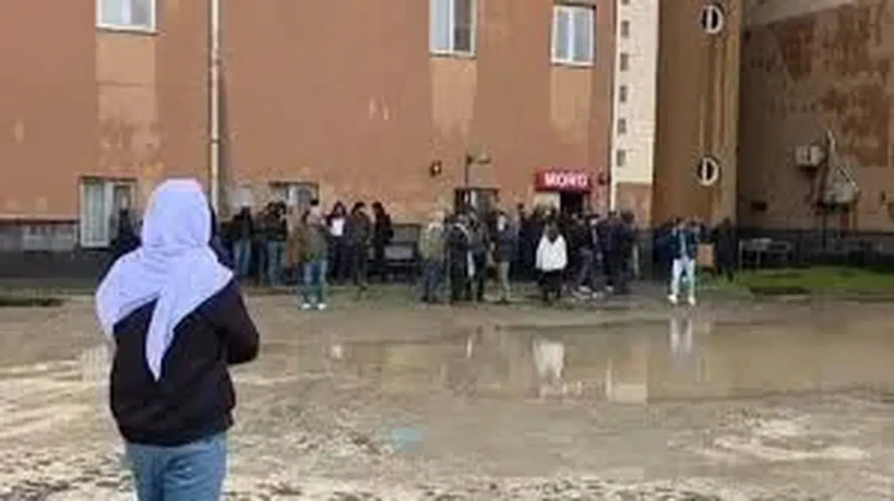 Diyarbakır’da okul bahçesine yıldırım düştü: 2 öğrenci hayatını kaybetti