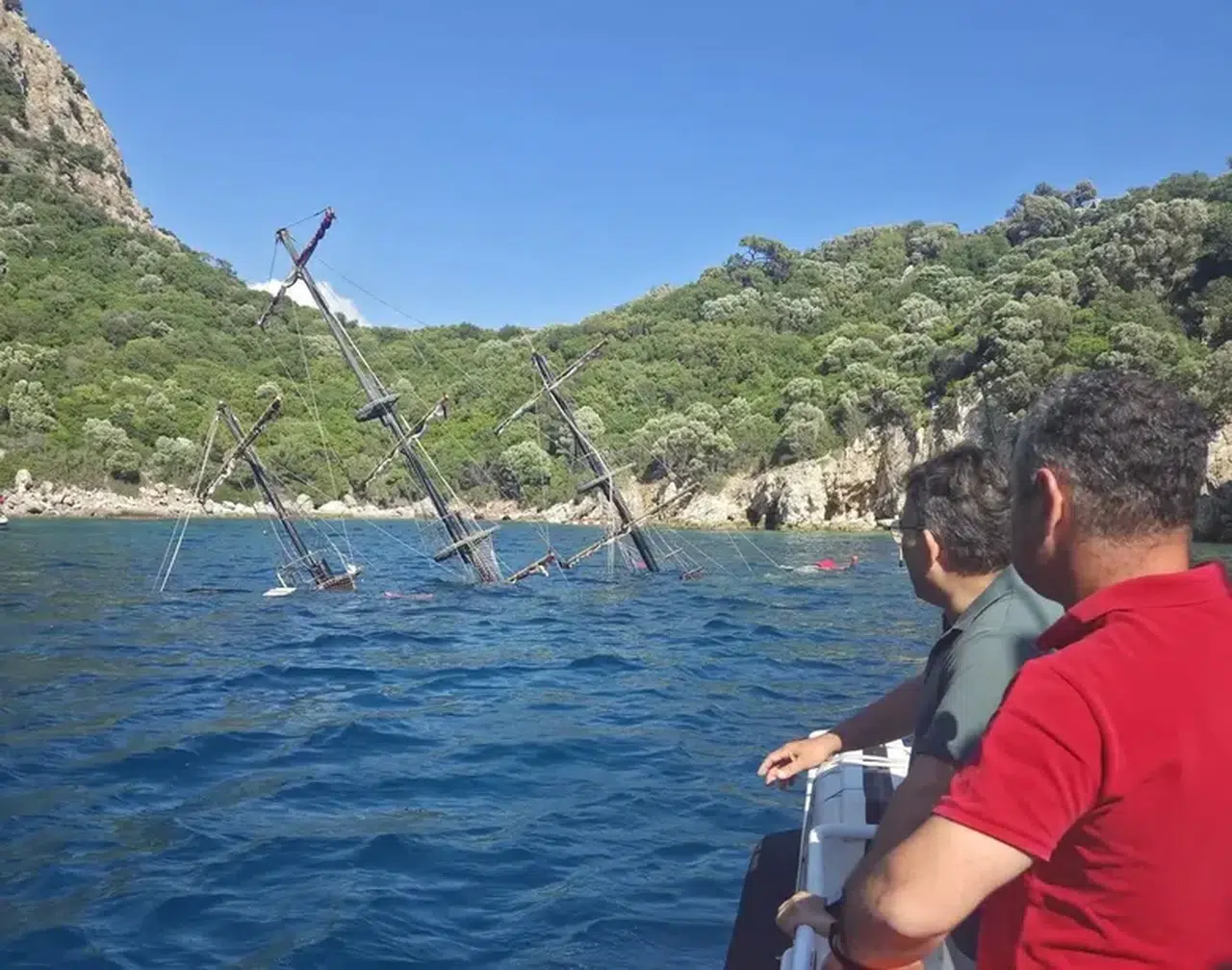 Marmaris'te tekne kazası: 148 kişi tahliye edildi
