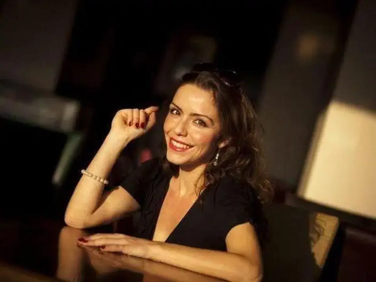 Karolin Fişekçi kaç yaşında, nereli? Ne iş yapıyor?