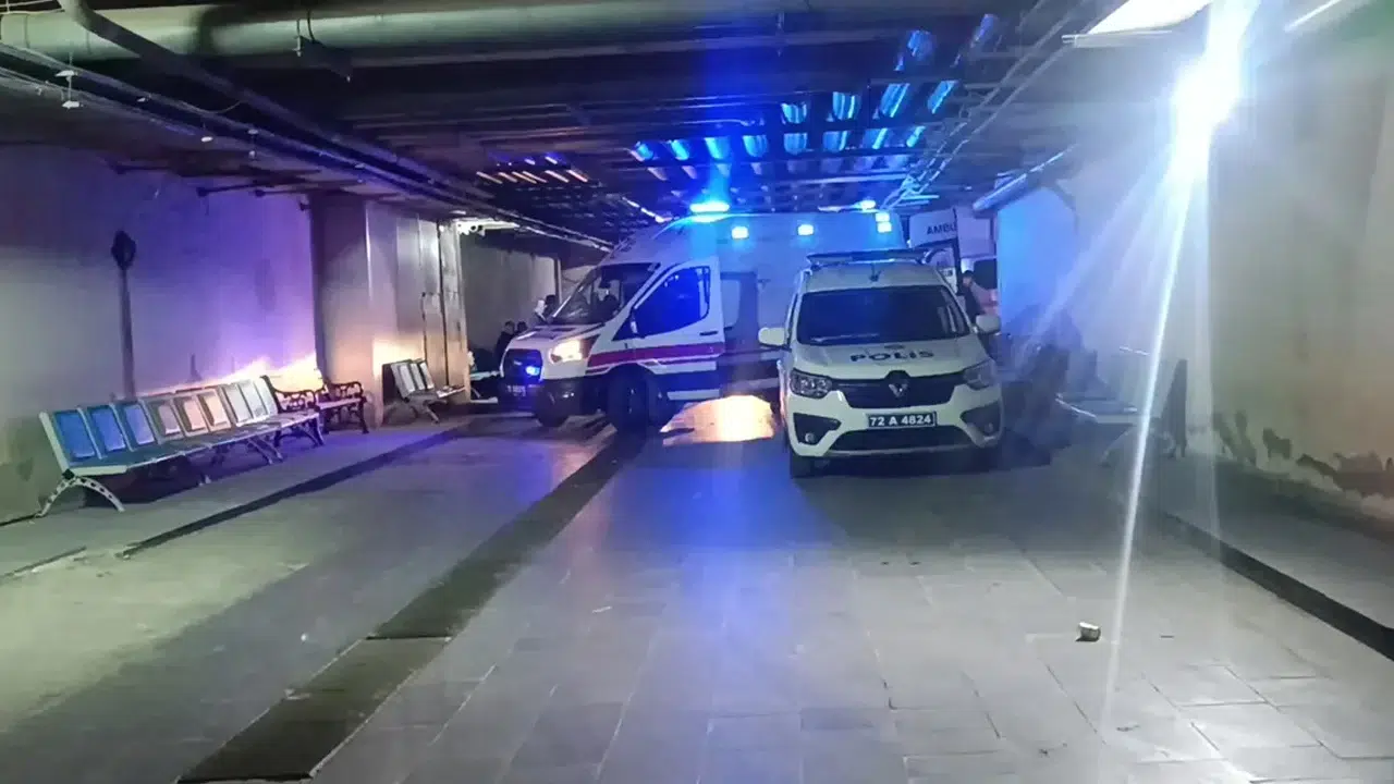 Trafik kazasında yaralanan çocuk yaşamını yitirdi